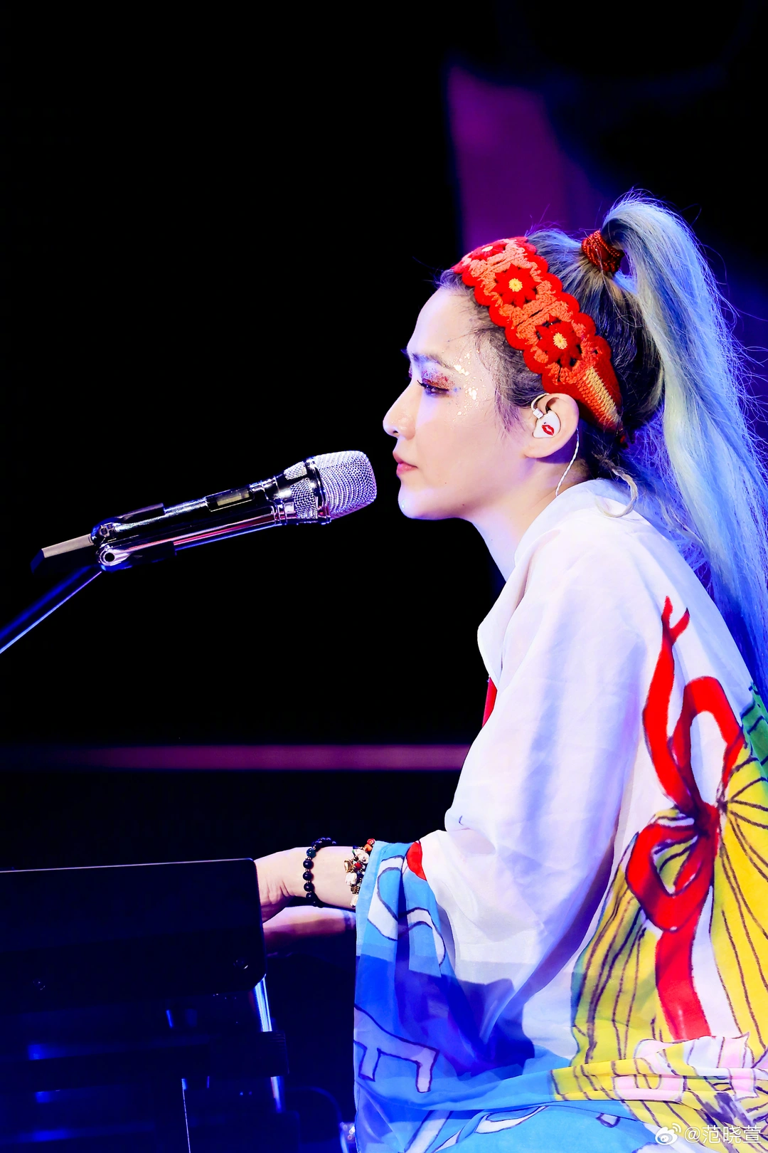 上尚策 那个打唇钉、摘子宫的叛逆少女，终于在48岁活成了她自己